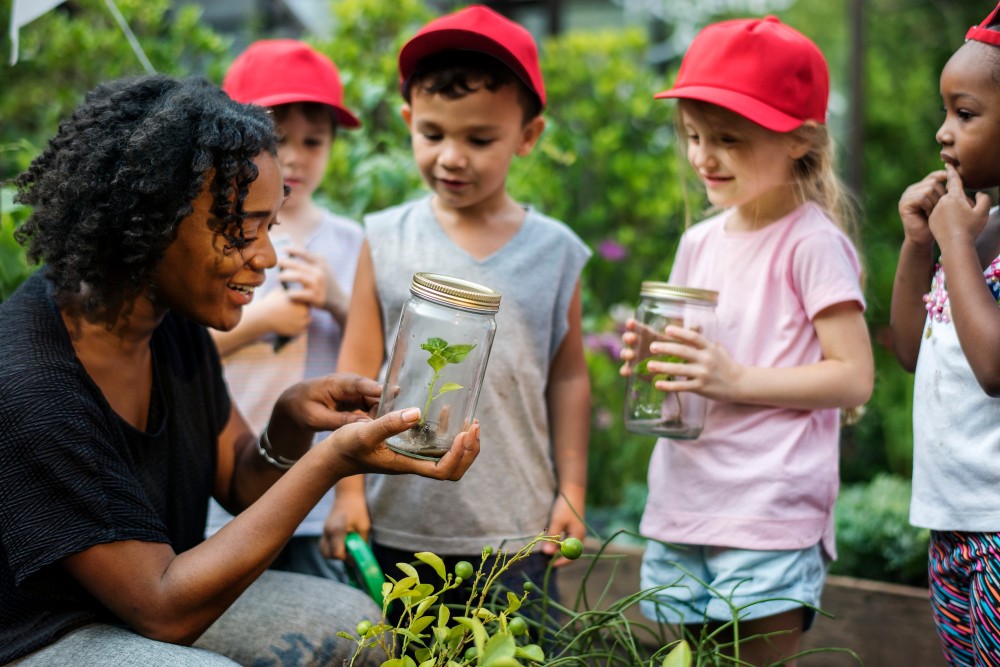 De Educação Ambiental oficinas com arte, debates e vivências sobre o uso consciente da água, preservação do solo